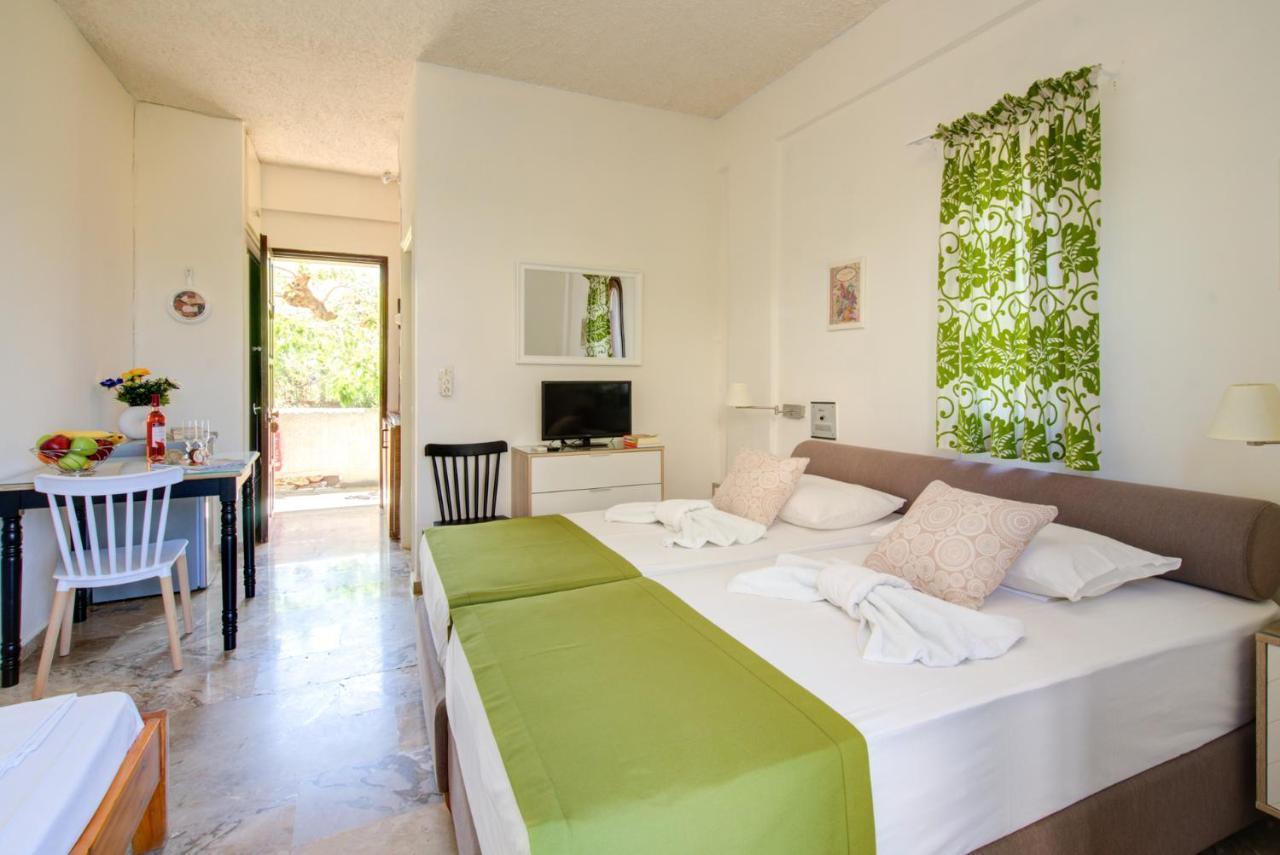 Chriselen Hotel Eleonas Exterior photo