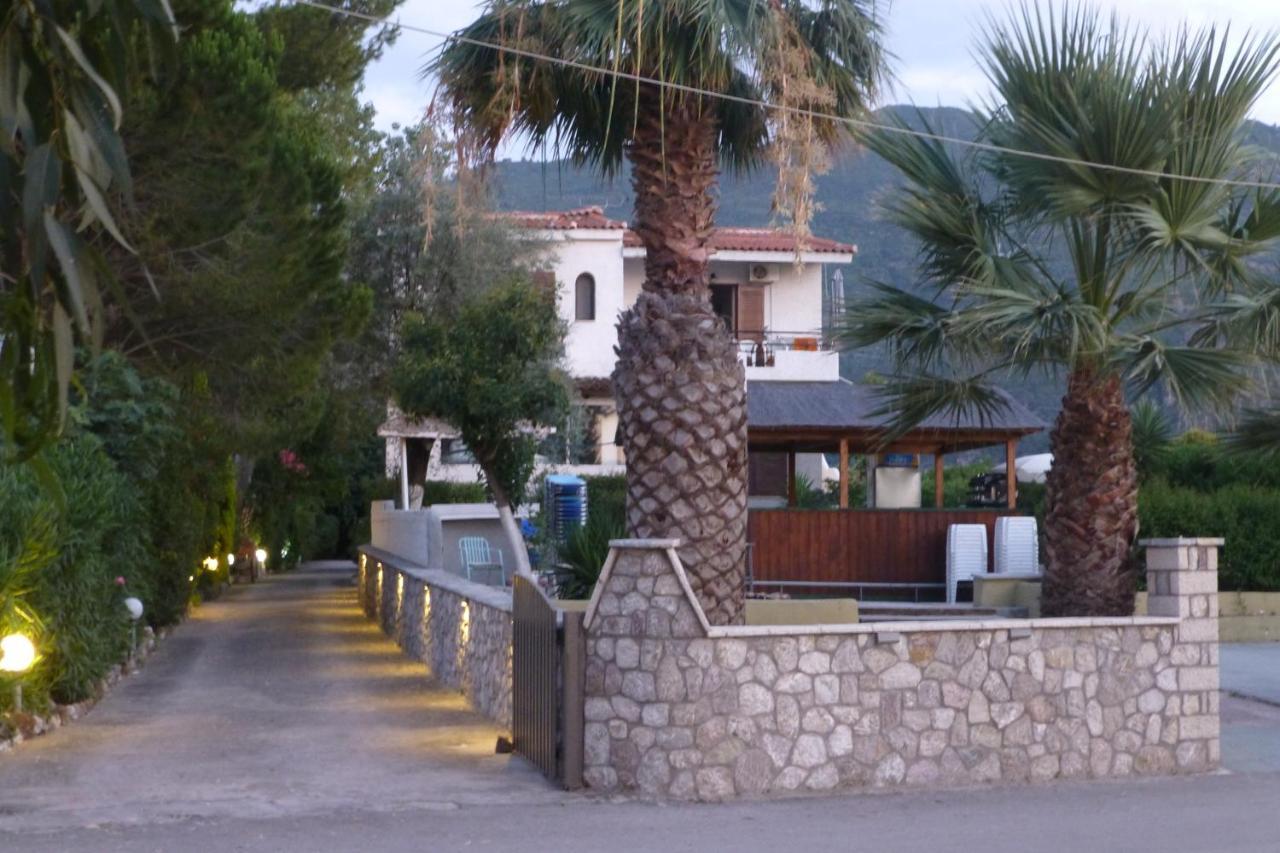 Chriselen Hotel Eleonas Exterior photo